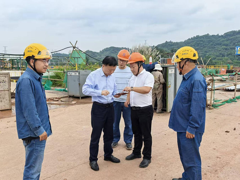 傅利才、郭春建到化工園區(qū)項目現(xiàn)場開展節(jié)前安全檢查(圖4)