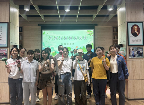 弘旭團總支開展“艾香傳情，錘享安康”主題活動